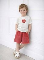 red frayed-hem denim shorts<span>ショートパンツ</span>