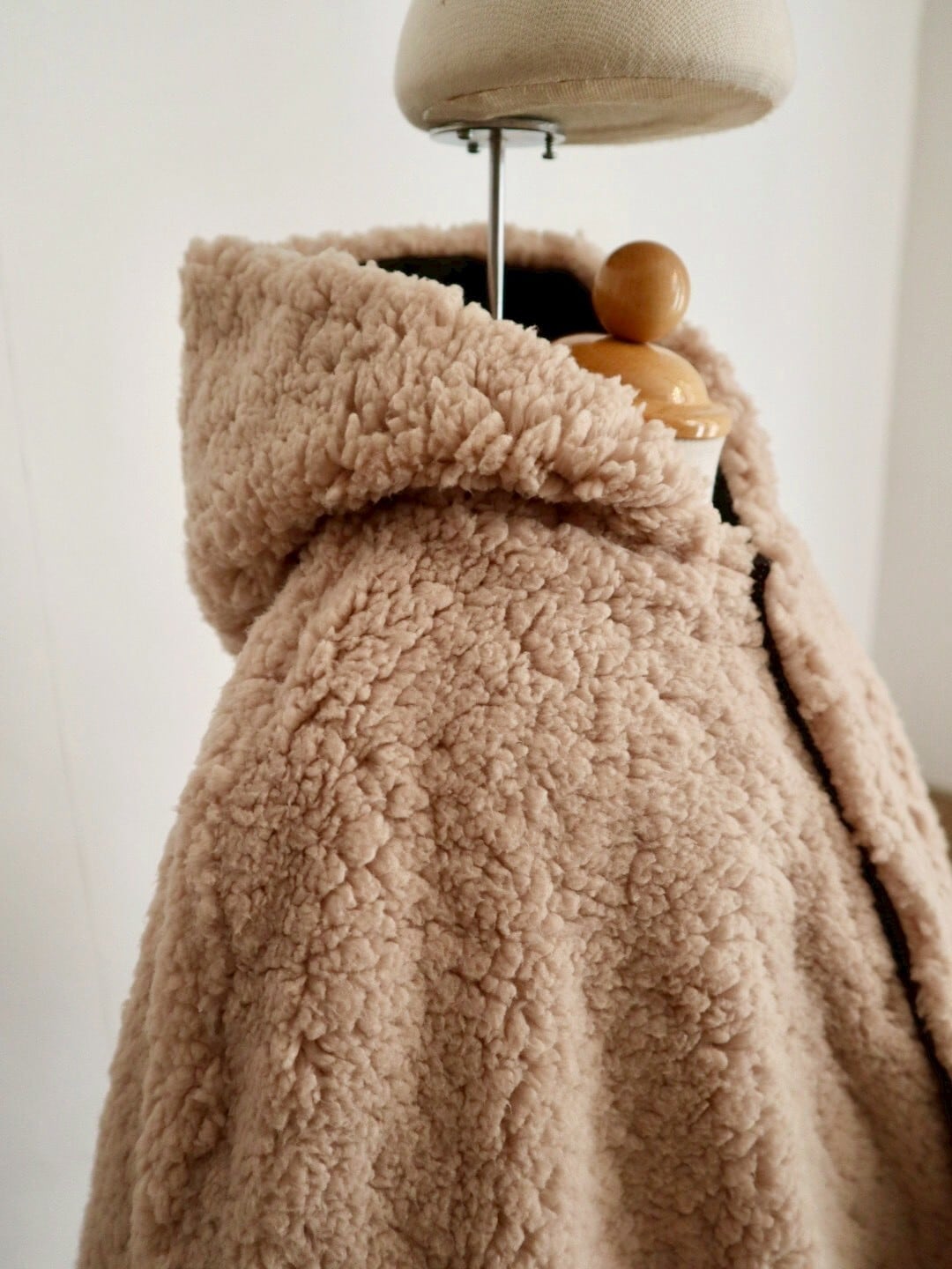 reversible poncho outer<span>アウター</span>