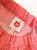 red frayed-hem denim shorts<span>ショートパンツ</span>