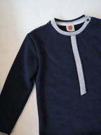 classic navy sweat top<span>トップス</span>