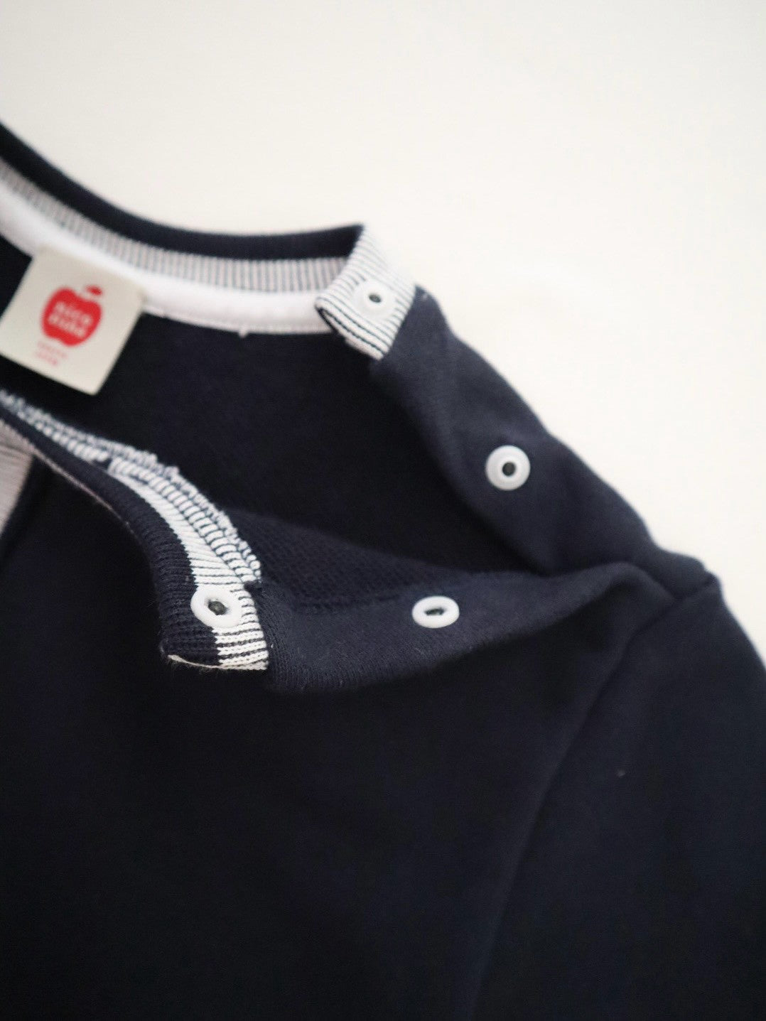 classic navy sweat top<span>トップス</span>