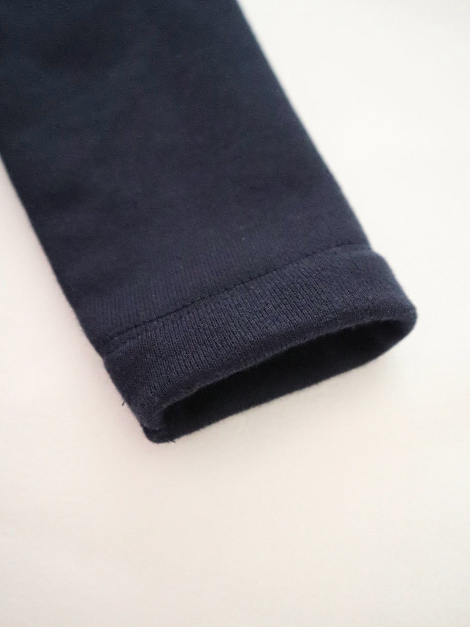 classic navy sweat top<span>トップス</span>