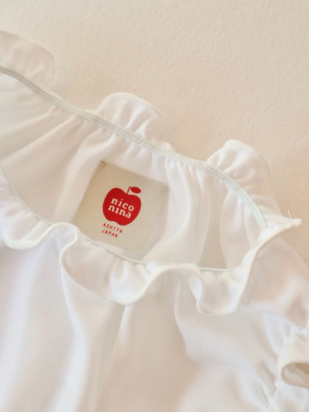 frill tops