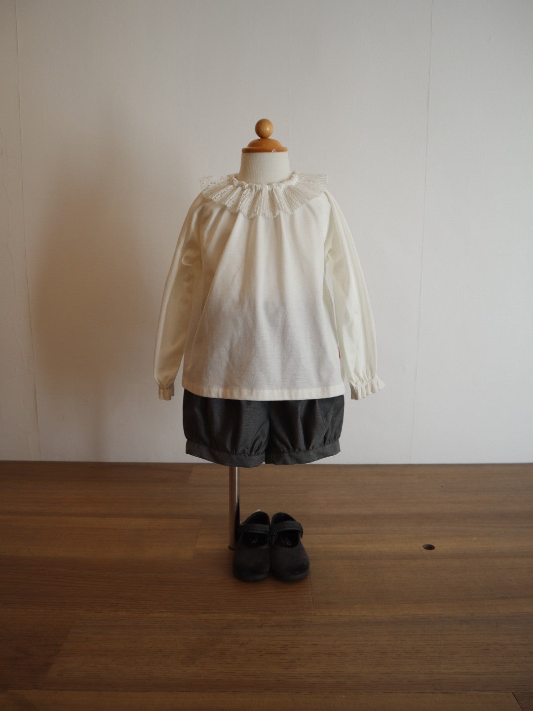 pleated collar<span>ロンT</span>