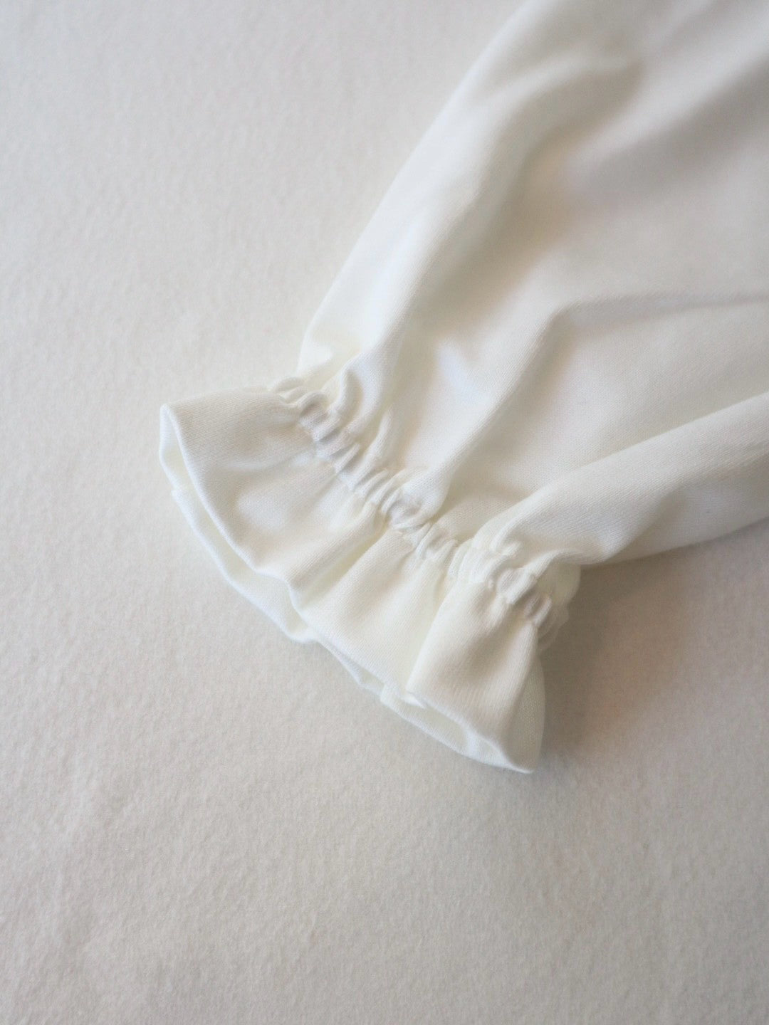 pleated collar tops<span>トップス</span>