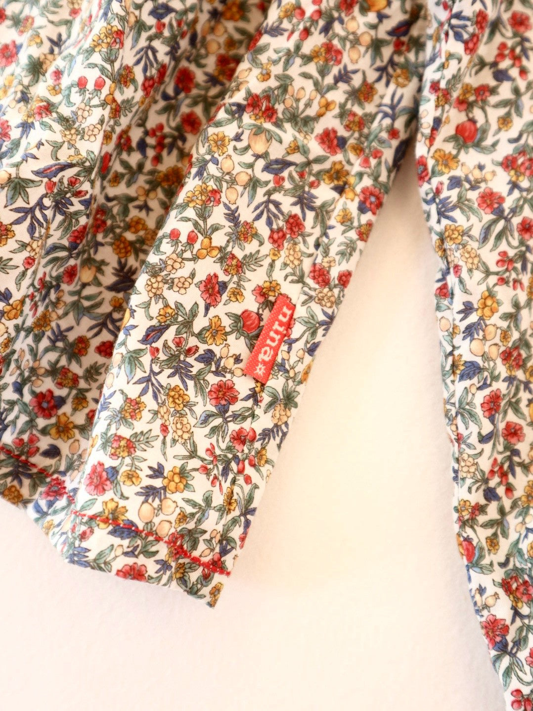 stitch frill blouse<span>ブラウス</span>