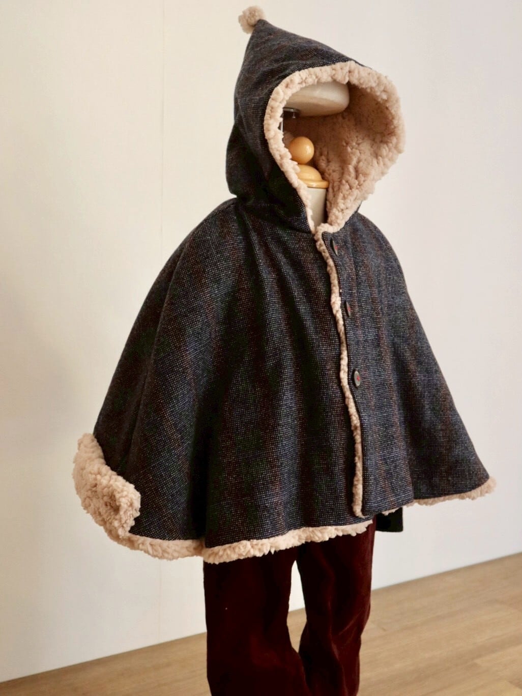 reversible poncho outer<span>アウター</span>